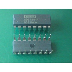 ADS7841P ADS7841P